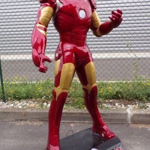 Statue d'Iron Man Super héros avec son armure à propulseur